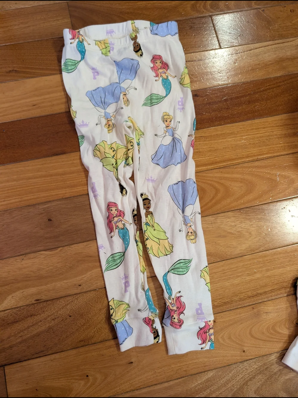 Girls Disney Princess Print Pajama Set